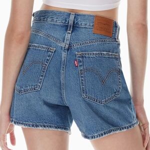 NWT Levi's High Loose Shorts | Size 23